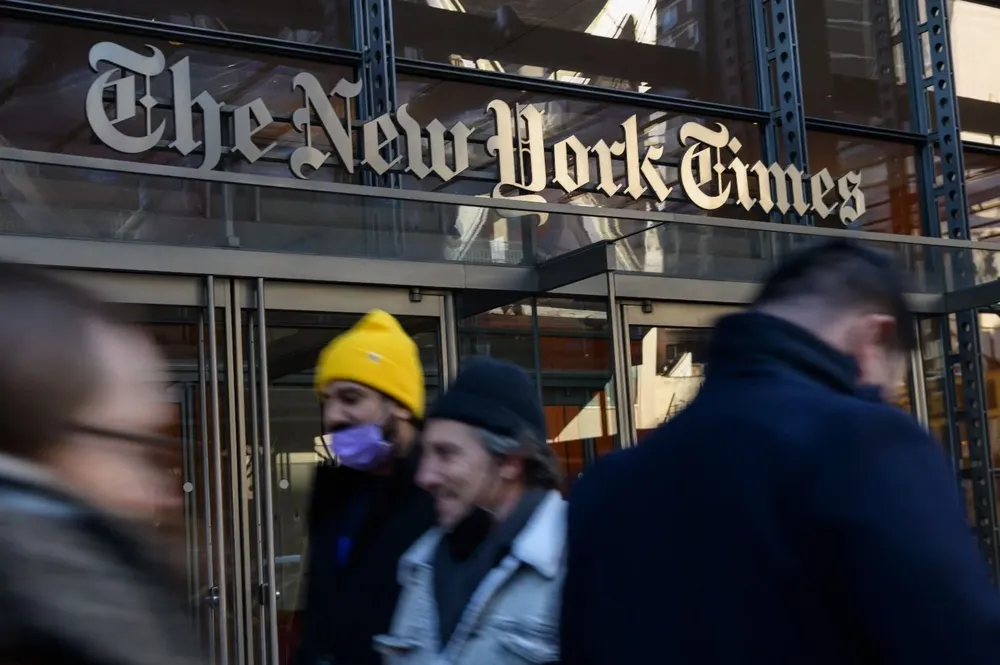 Trabajadores de The New York Times hacen huelga por condiciones salariales