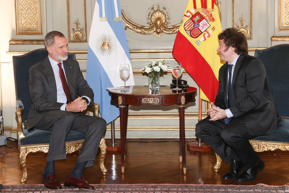 Encuentro del Rey con el presidente electo de la República de Argentina, Javier Milei