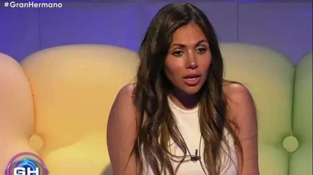 Romina Uhrig nominando