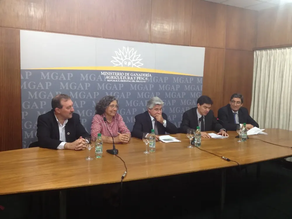 Bidegain, Gabard, Aguerre, Robles y Castro en el MGAP