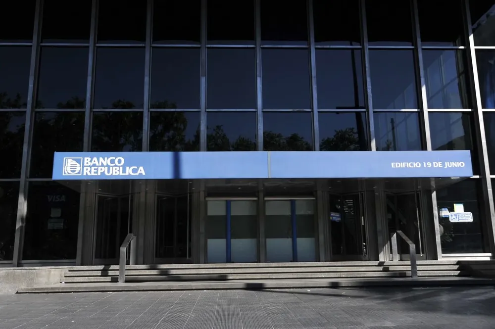 Banco República (BROU)
