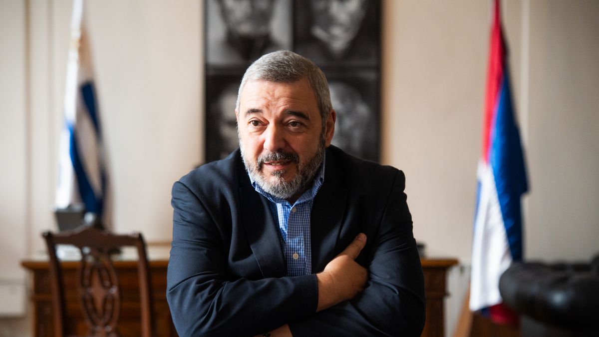 Bergara atribuye caída en aprobación a 