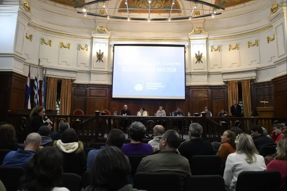 La Asamblea General del Claustro sesionó en la noche del jueves para votar la propuesta de Arim como candidato a rector