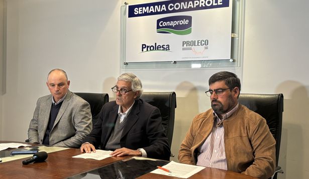 Semana Conaprole fue presentada por Carlos Felix, Gabriel Fernández Secco y Gerardo Perera.
