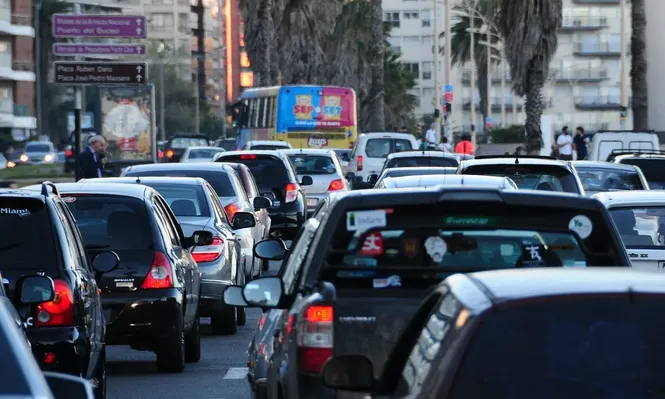 La venta de vehículos 0 km se desplomó 57,3% en abril