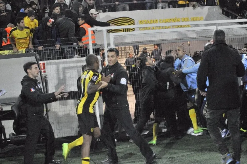 Incidentes Peñarol-Palmeiras