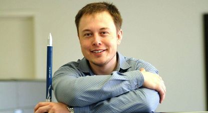 Musk salió de su Sudáfrica natal hacia Canadá para luego estudiar en Estados Unidos.