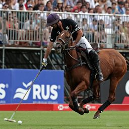 Facundo Pieres, jugador de Ellerstina, equipo fundado por su padre Gonzalo Pieres. Facundo Pieres, jugador de Ellerstina, equipo fundado por su padre Gonzalo Pieres.