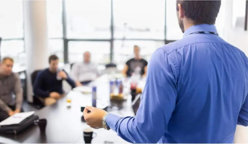 Golpe al empleo: casi 7 de 10 empresas despidieron personal en 2024