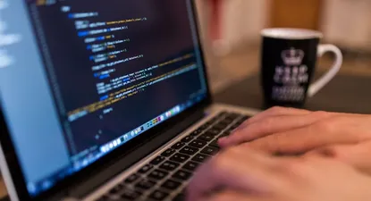 En las empresas se puede escalar hasta estar en un cargo de decisión