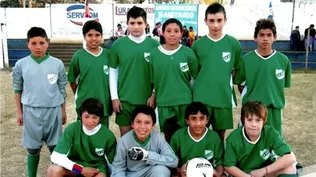 Darwin Núñez, de la selección uruguaya, en su equipo de Baby Fútbol, La Luz de Artigas