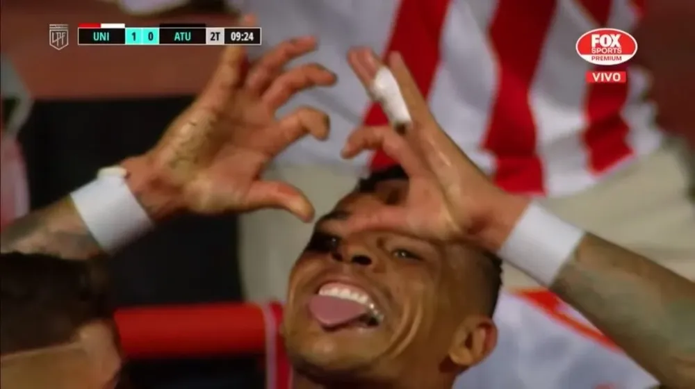 El festejo de Jonathan Alvez