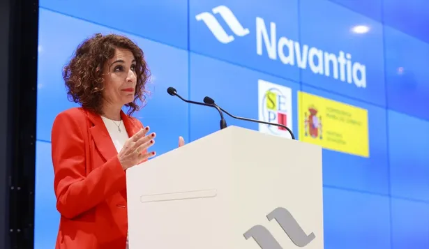 La vicepresidenta primera del Gobierno y vicesecretaria general del PSOE, María Jesús Montero, en una visita a las instalaciones de Navantia en San Fernando (Cádiz).
