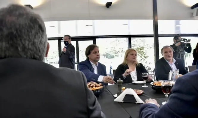 Lacalle volverá a reunir a la coalición en la residencia presidencial.