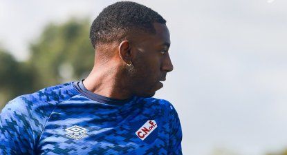 Gonzalo Carneiro en la práctica de Nacional