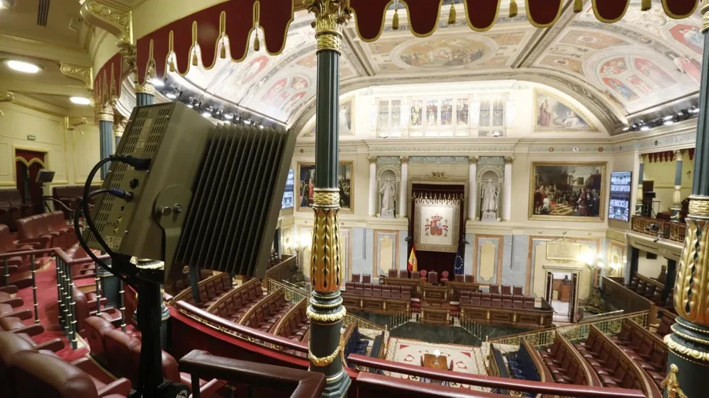 El Congreso gasta 4.500 euros diarios en traducción de lenguas cooficiales.