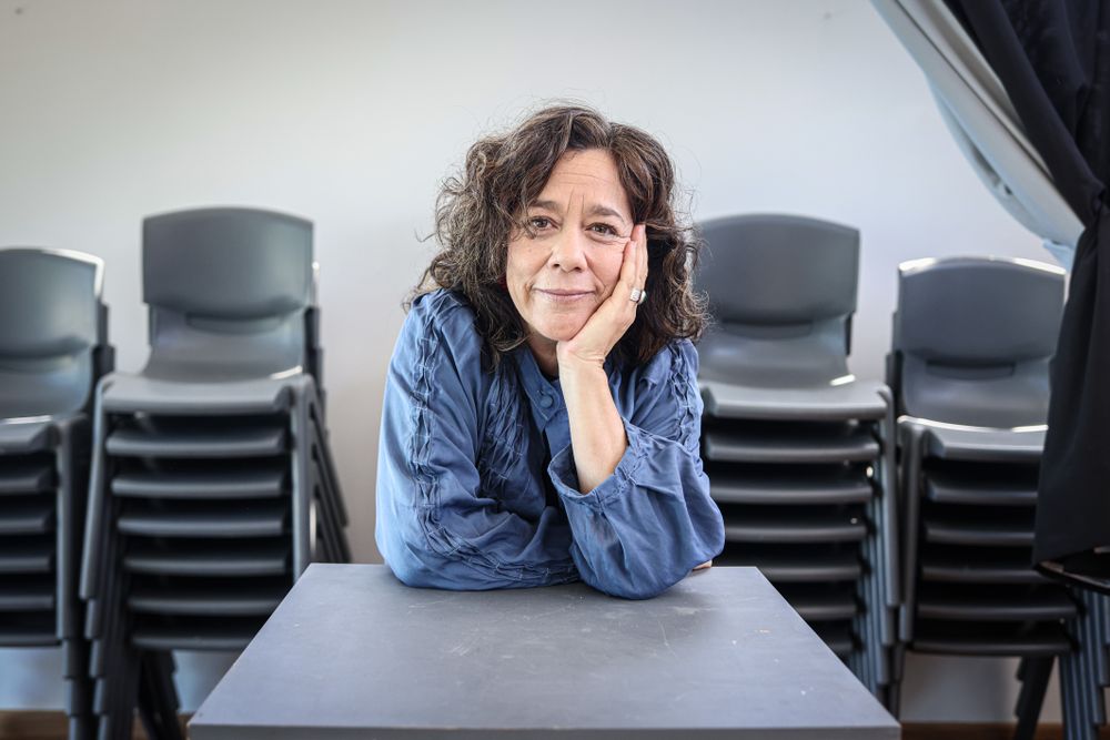 Laura Alonsopérez presenta Tercer Fuerxa en el Teatro Solís y el Complejo Cultural Politeama