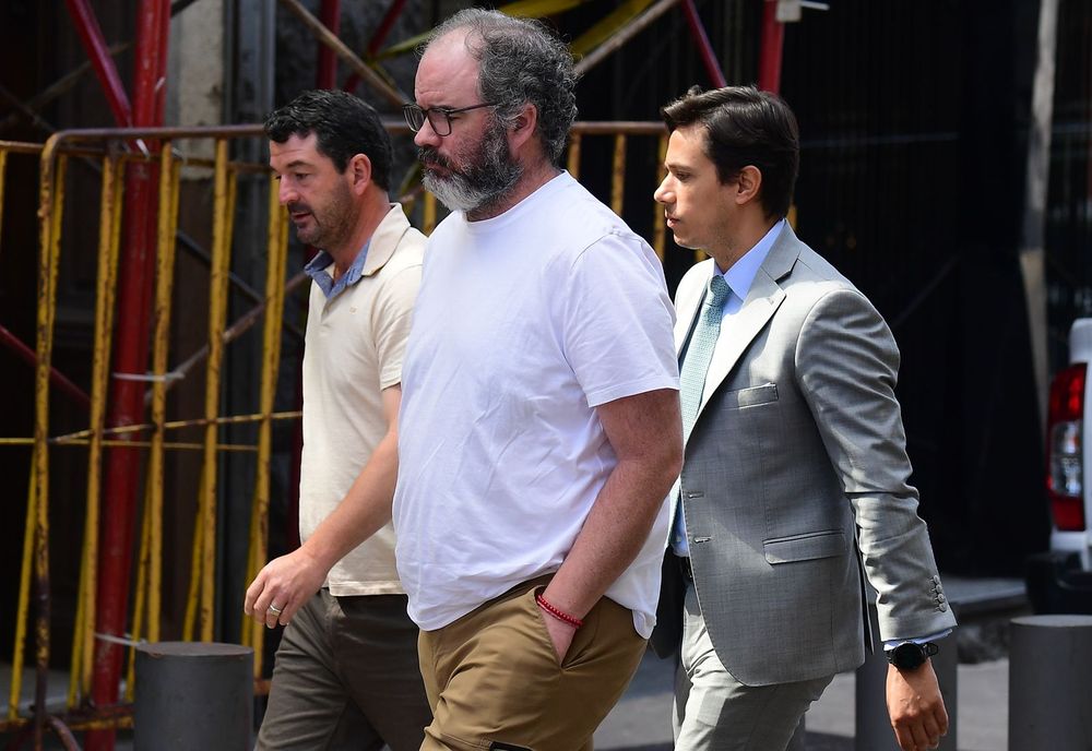 Maurio Mussio y Nicolás Jasidakis llegan a Fiscalía junto a uno de sus defensores Eduardo Sasson