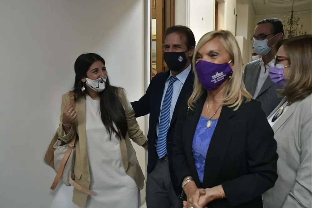 Lacalle Pou, Argimón y Bottero en acto del Día de la Mujer