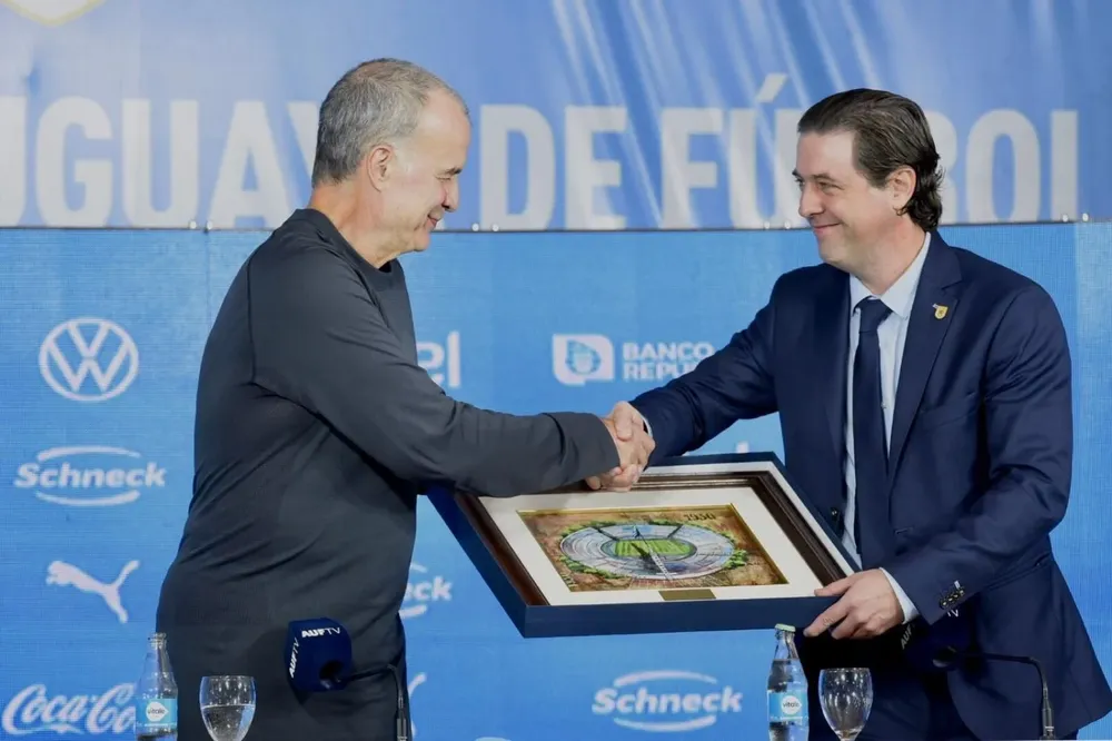 Presentación de Marcelo Bielsa en Uruguay