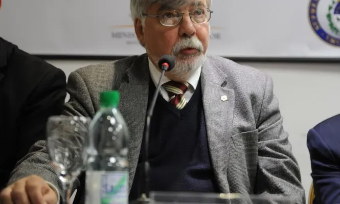 Bonomi, de licencia, no irá a Comisión Permanente