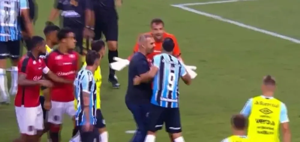 La discusión entre Suárez y Pitol