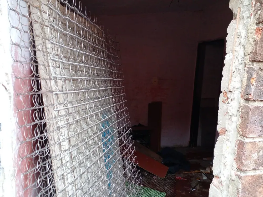 Boca de venta de drogas es tapiada en Maldonado tras allanamiento