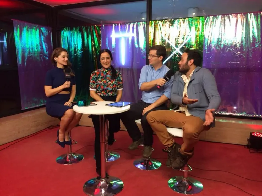 Julieta Venegas en el set de entrevistas de TEDXMontevideo