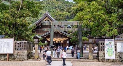 Conocido como uno de los "lugares de poder" de Japón, el santuario Izumo Taisha es un sitio popular para casarse.