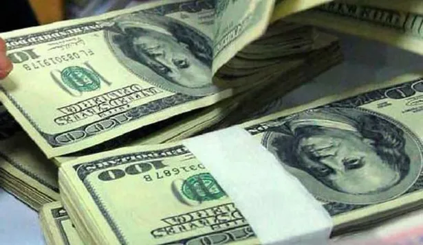 El dólar sigue bajando