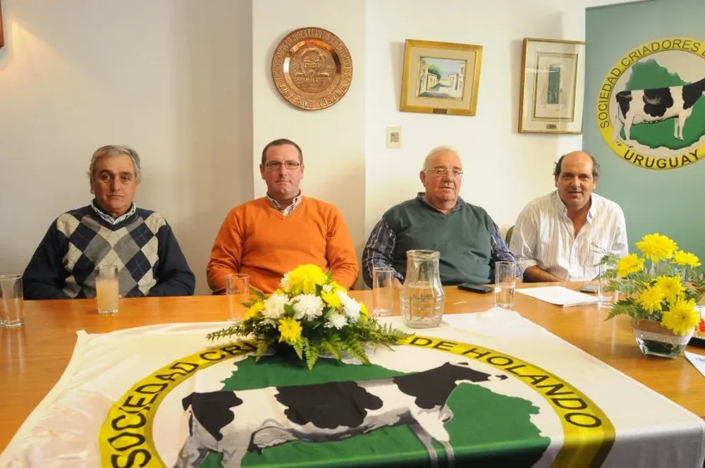Juan Ignacio Mangado, Pablo Rostagnol, Horacio Rodríguez y Mauro Caorsi en la conferencia
