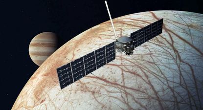 El Europa Clipper mapeará completamente la superficie de Europa, la misteriosa luna de Júpiter.