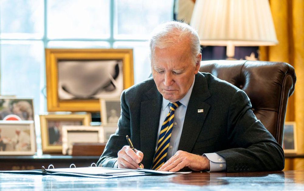 Biden se resistió a salirse de la carrera por la reelección hasta último momento.