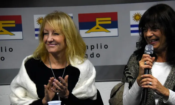 Frente Amplio respalda a Carolina Cosse