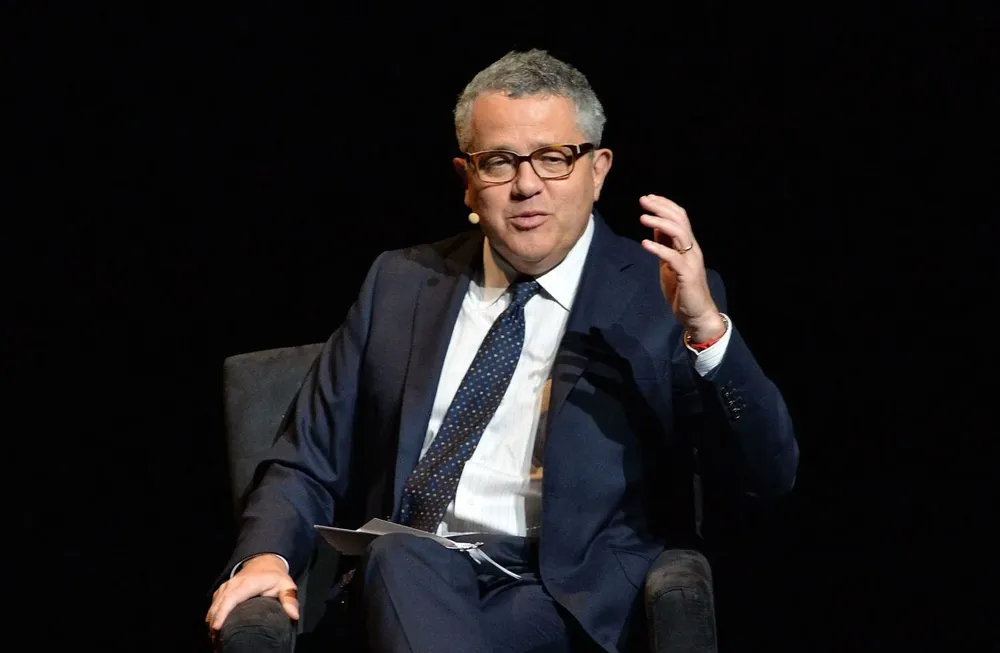 Además de trabajar en medios, Toobin fue fiscal y autor de varios libros