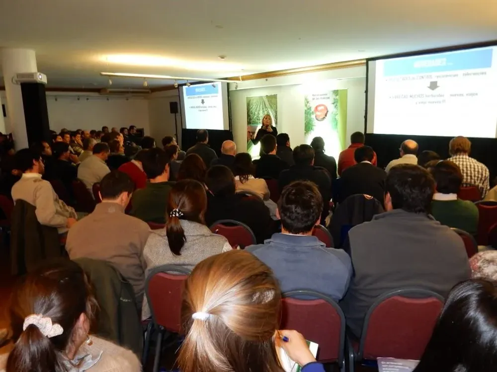 La elevada asistencia de público validó la trascendencia de la temática considerada