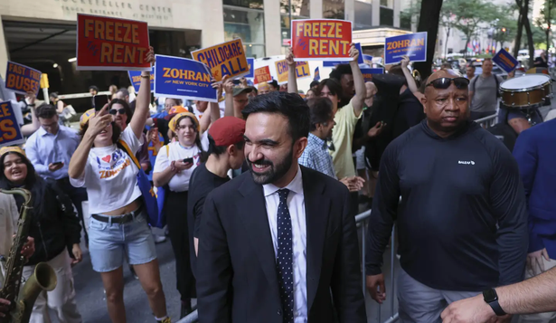 La victoria de Mamdani avivó las tensiones de un Partido Demócrata fracturado: temor a que se nacionalice el giro a la izquierda