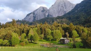 El territorio se encuentra en una zona conocida internacionalmente como el "Yosemite de Sudamérica" por sus montañas de granito.
