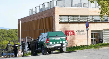 La Guardia Civil ingresa al laboratorio señalado como el origen del brote de peste porcina en Cataluña-