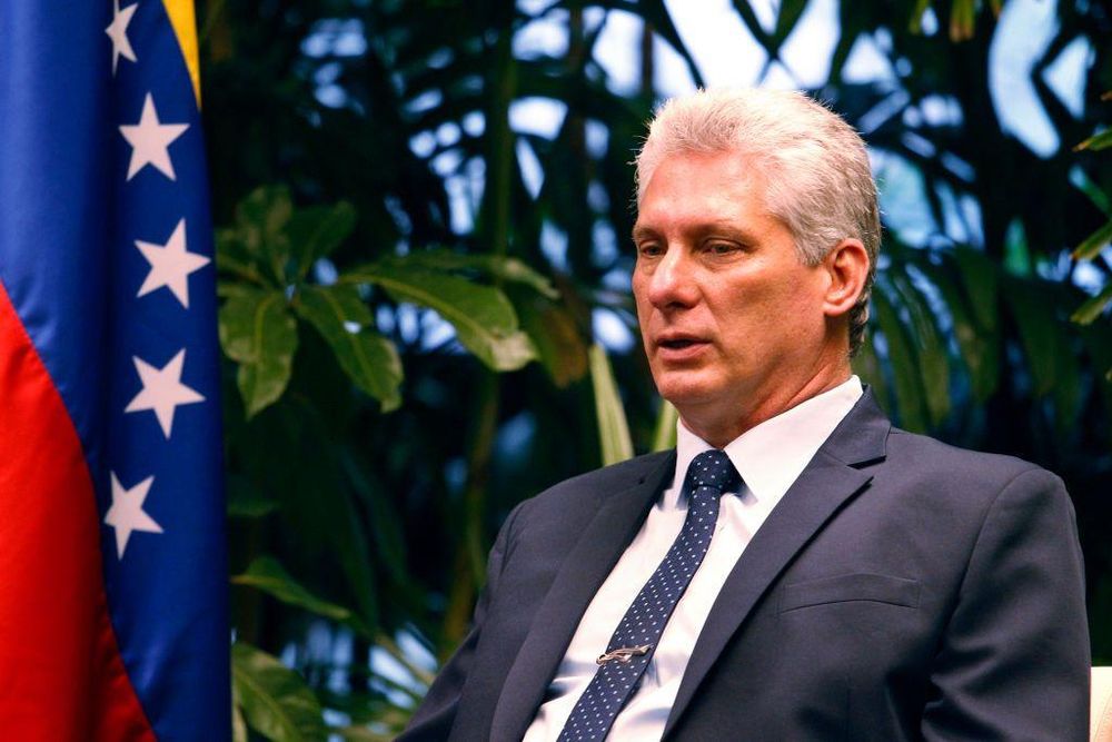 Díaz-Canel se dirigió a los cubanos este domingo y dijo que no permitirían que "nadie actúe con vandalismo".