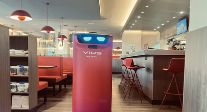 Charly, el robot camarero de la cadena Vips.