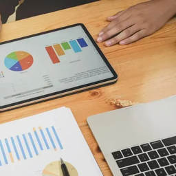 Menor crecimiento: Comité de Expertos recorta proyecciones para la economía y se aleja del Presupuesto