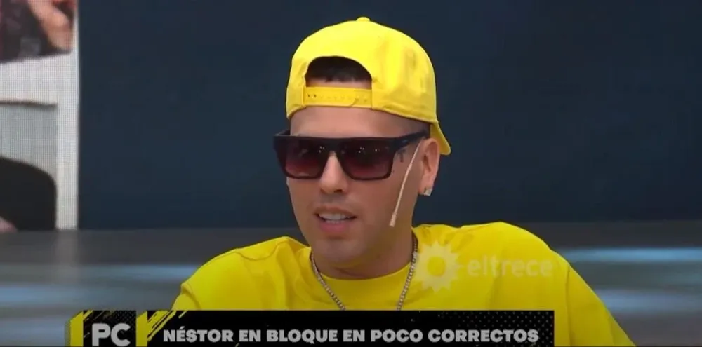 El cantante reveló por qué se fue del país