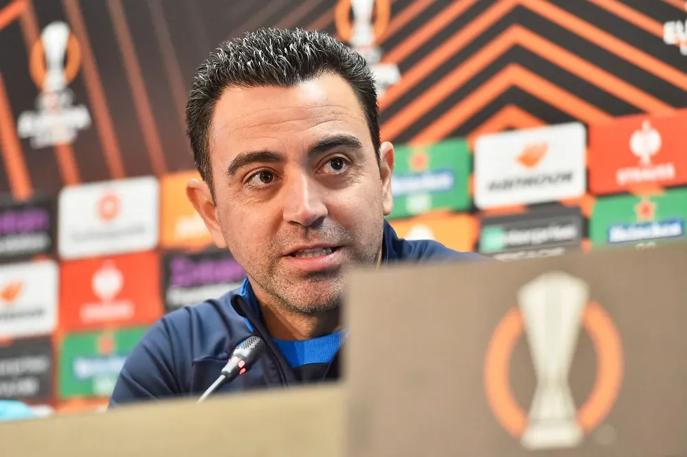 Xavi habló en conferencia