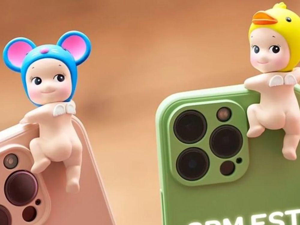 Descubre los muñecos para celulares que son furor en las redes sociales.