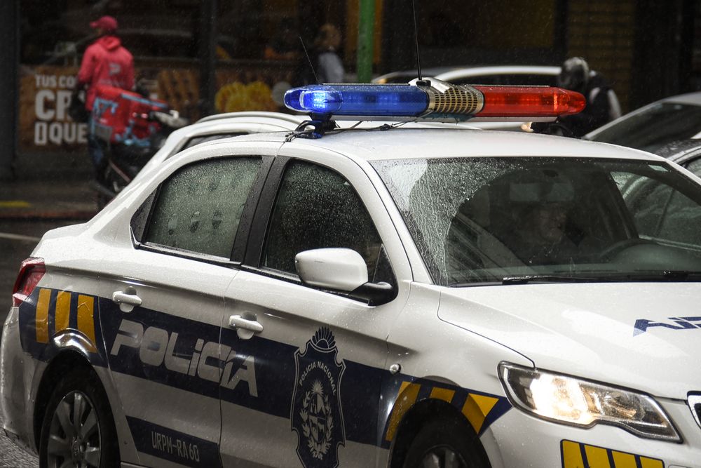 20250408 Policia, patrulleros, policiales