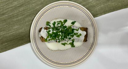 Espinaca, relleno ideal para unos canelones veganos.