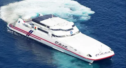 El catamarán Montevideo Express, antes Sun Flower, arribó al puerto de Montevideo el sábado pasado.