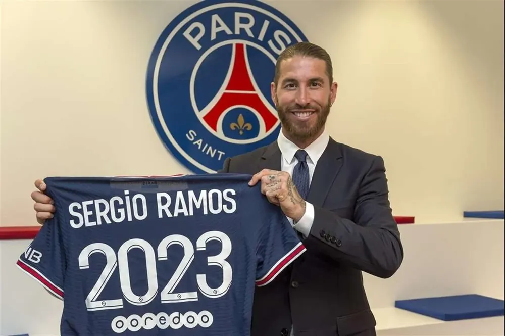 Sergio Ramos firmó por dos años con el PSG