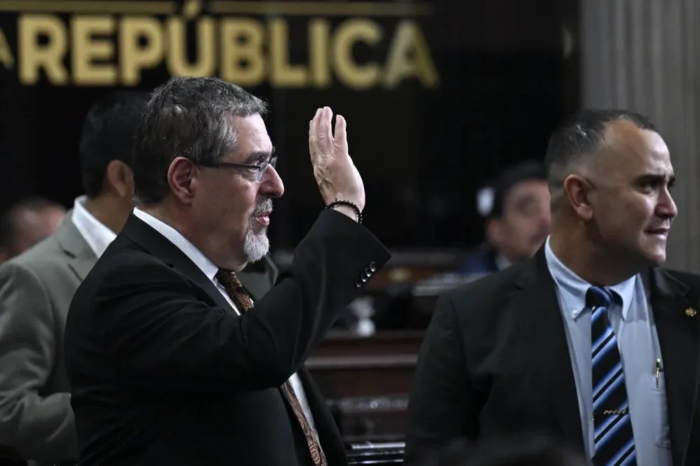 No nos la van a hacer fácil. Van a seguir construyendo casos, tratando de obstaculizar, pero la toma de posesión el 14 de enero es inevitable, aseguró Arévalo.